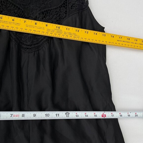 Jen's Pirate Booty for Free People Black Crochet Lace Romper Playsuit Women XS - Picture 11 of 15